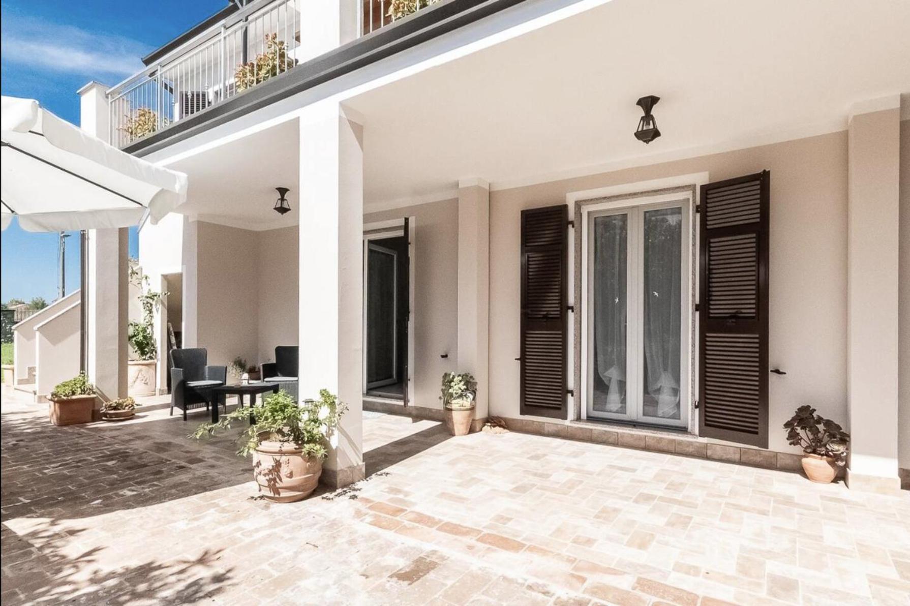 Oasi Di Pace Sarzana Villa Luni Exterior photo